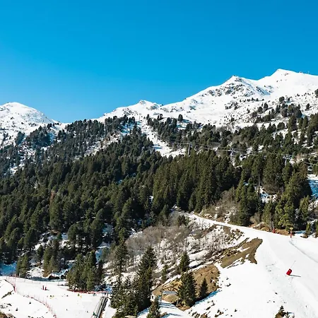 Duplex For 4 People - Ski-in - Ski-out Méribel